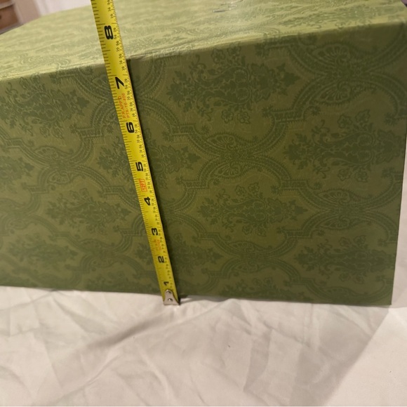 Gucci Gift Box - Picture 13 of 13